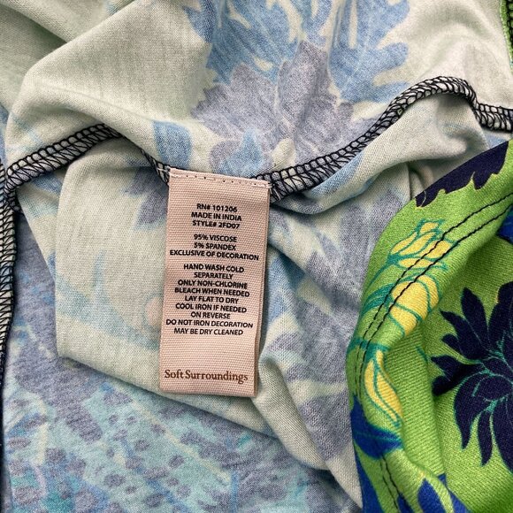 Soft Surroundings 3/4 Sleeve Embroidered Beaded Blue Green V-Neck Tunic M - Picture 6 of 7